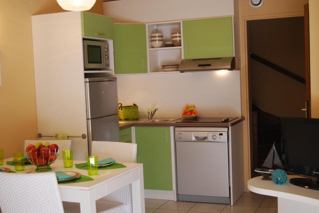 Lagrange Grand Bleu Vacances - Residence Les Jardins De Neptune แซงต์-ซีเปรียง ภายนอก รูปภาพ