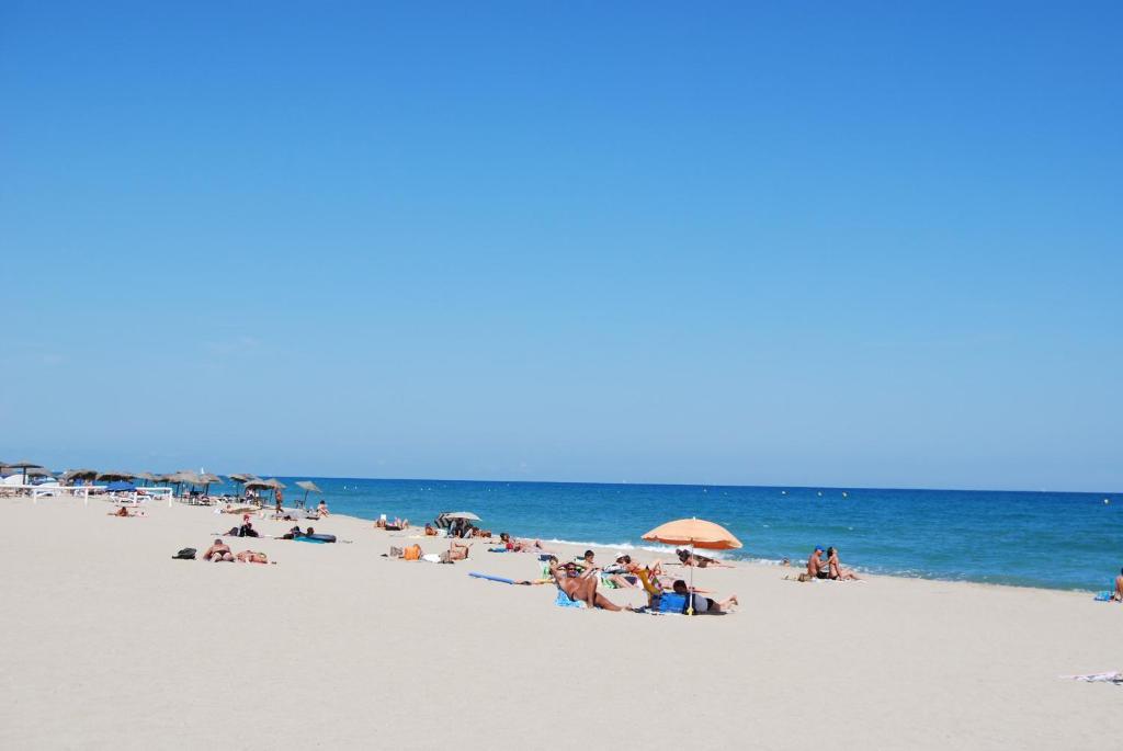 Lagrange Grand Bleu Vacances - Residence Les Jardins De Neptune แซงต์-ซีเปรียง ภายนอก รูปภาพ