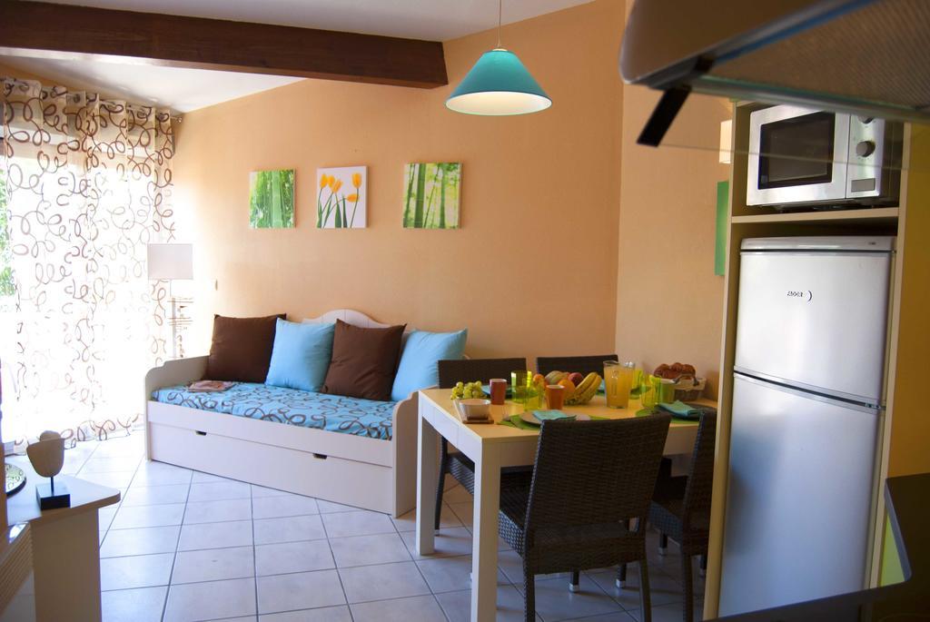 Lagrange Grand Bleu Vacances - Residence Les Jardins De Neptune แซงต์-ซีเปรียง ภายนอก รูปภาพ